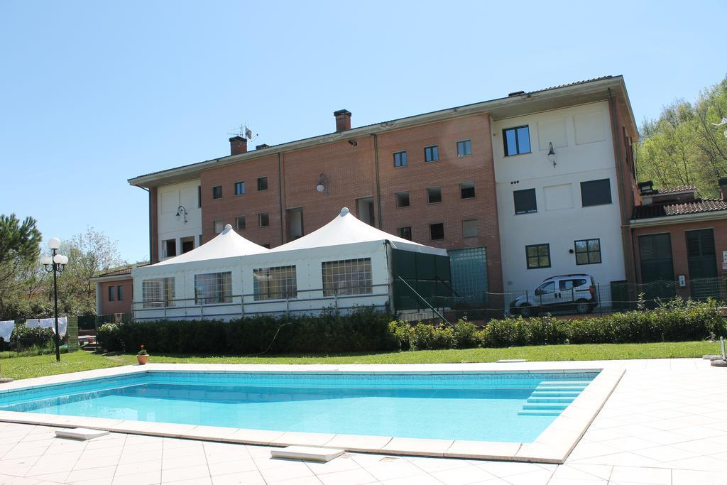 Residence La Piscina Isola del Gran Sasso dʼItalia Exterior foto