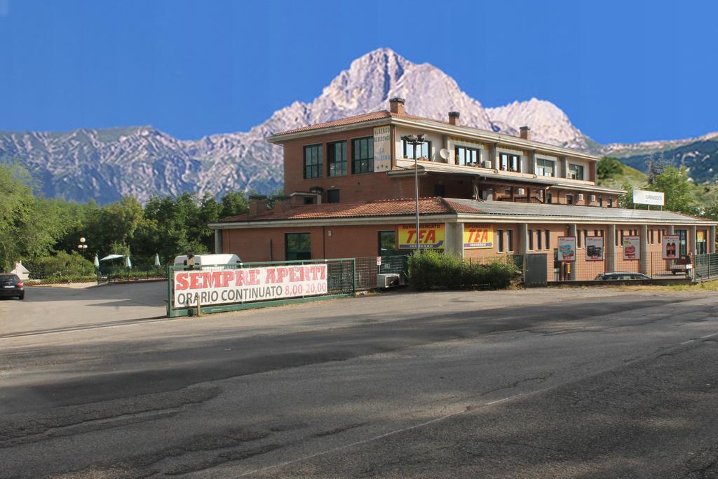 Residence La Piscina Isola del Gran Sasso dʼItalia Exterior foto
