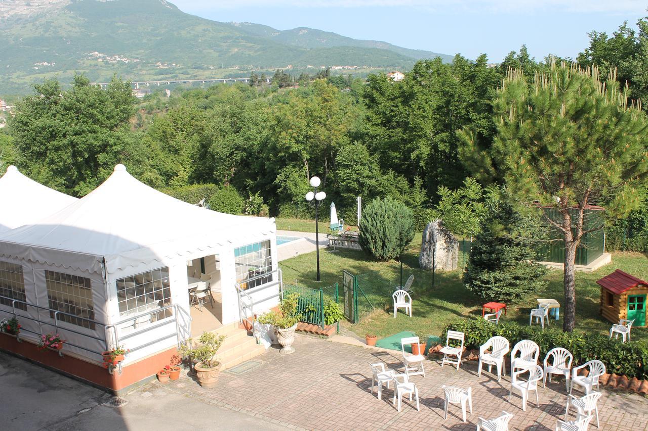 Residence La Piscina Isola del Gran Sasso dʼItalia Exterior foto